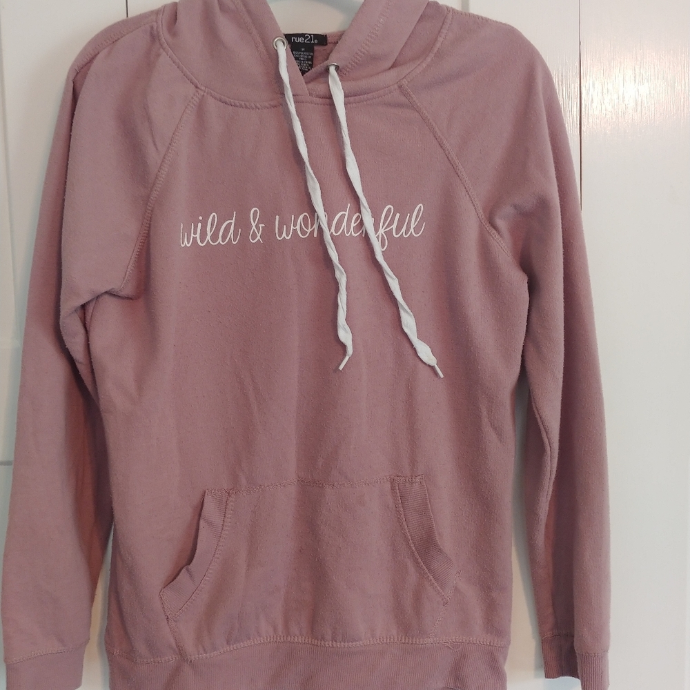 Rue21 graphic hoodie size M